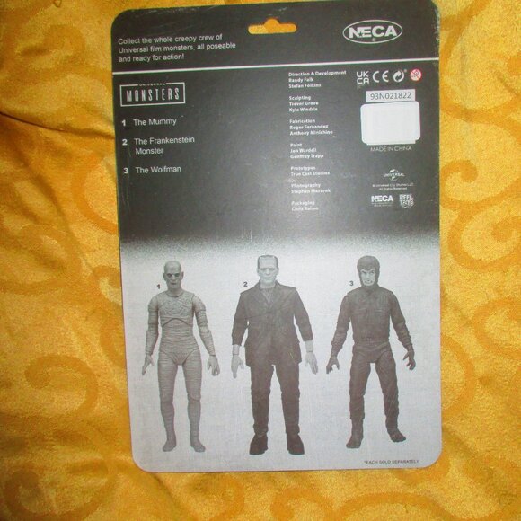 NECA UNIVERSAL CITY STUDIOS MONSTERS FRANKENSTEIN GLOWS 7" ACTION FIGURE 2023 - Picture 2 of 2